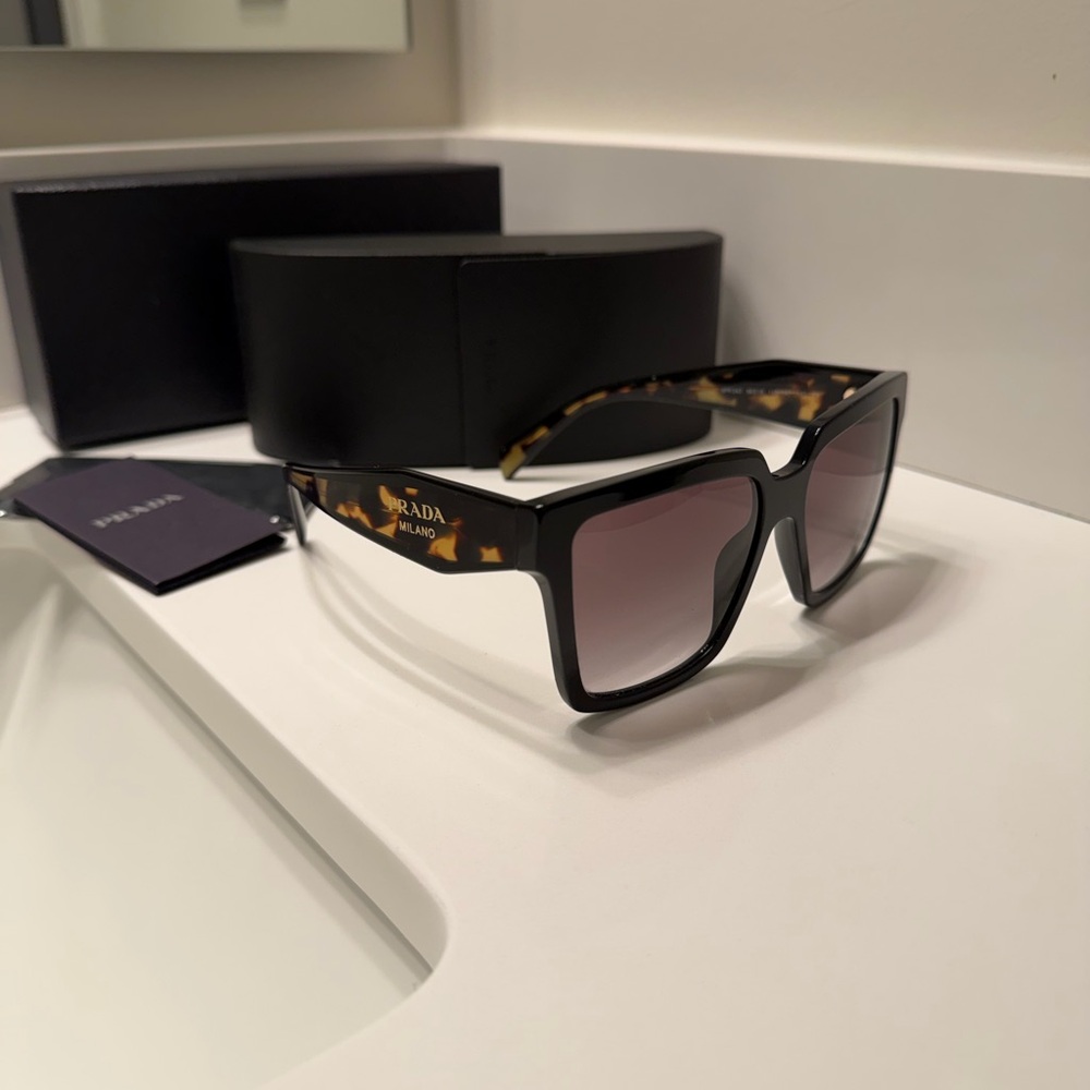 Prada Black and Tortoise Square Sunglasses - Picture 6 of 11